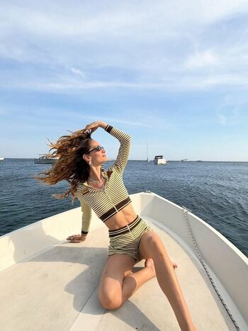 Full leaked Helena prestes private photo