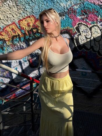 Full leaked Helenakingsoul private photo