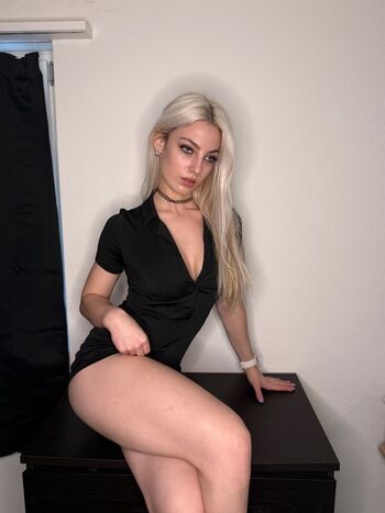 Full leaked Helenakingsoul page private onlyfans photo