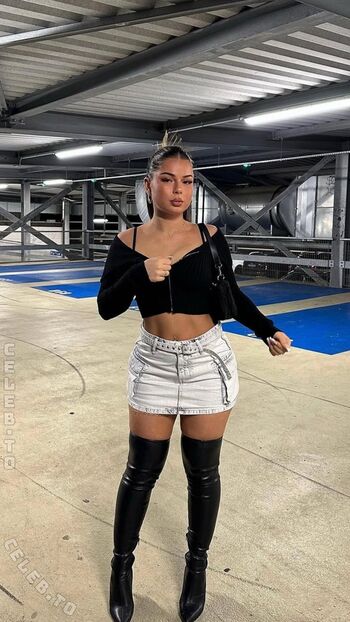 Full leaked Helin deli private onlyfans photo