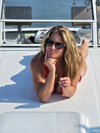 Full leaked Hellahotwife private photo