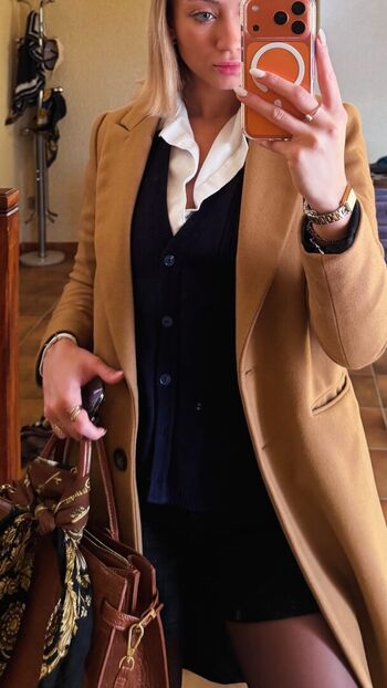 Full leaked Hello iris page private onlyfans photo