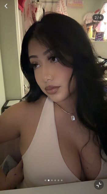 Full leaked Hellokittylvrr private onlyfans photo