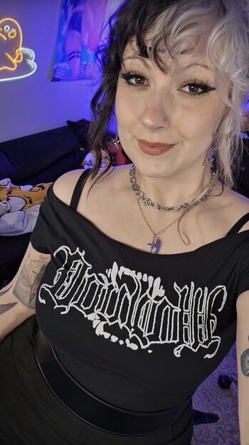 Full leaked Helloneptune private photo