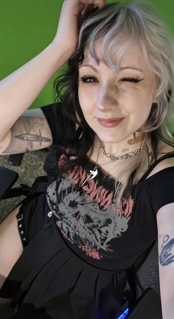 Full leaked Helloneptune private photo