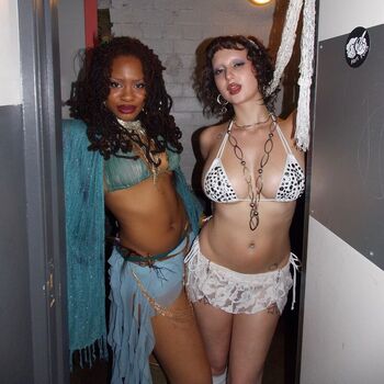 Full leaked Hemsley private photo