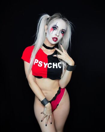 Full leaked Hendoart private onlyfans photo