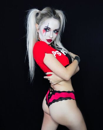 Full leaked Hendoart private onlyfans photo