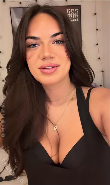 Full leaked Henna private photo