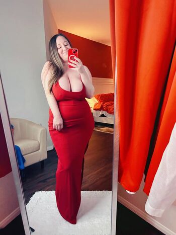 Full leaked Hennamckay page private photo