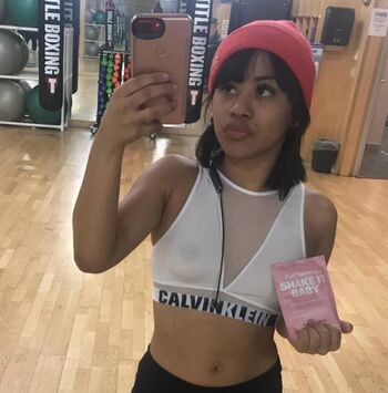 Full leaked Hennessycarolina private photo