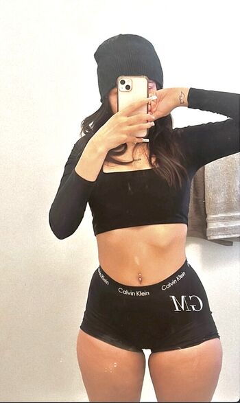 Full leaked Hennygyal private onlyfans photo