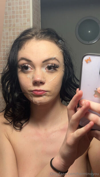 Full leaked Herminoyou private photo
