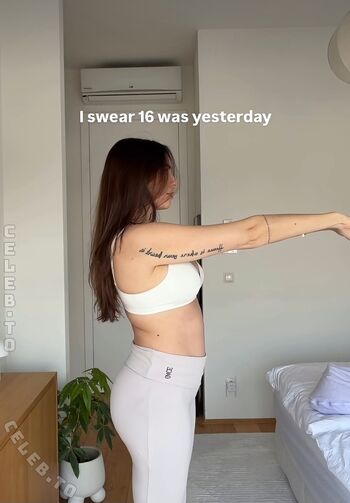 Full leaked Herstoryfeed private photo