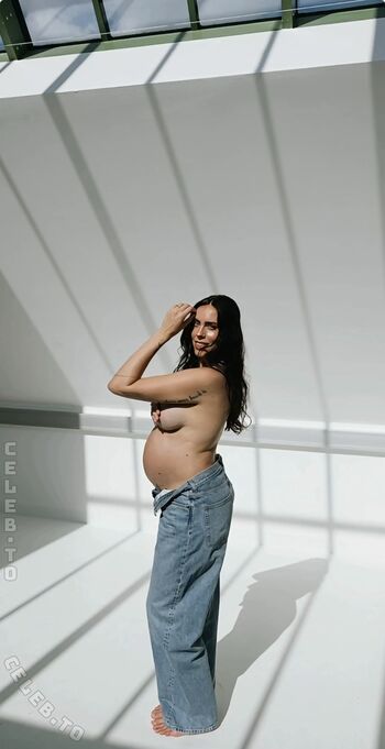 Full leaked Herstoryfeed private photo