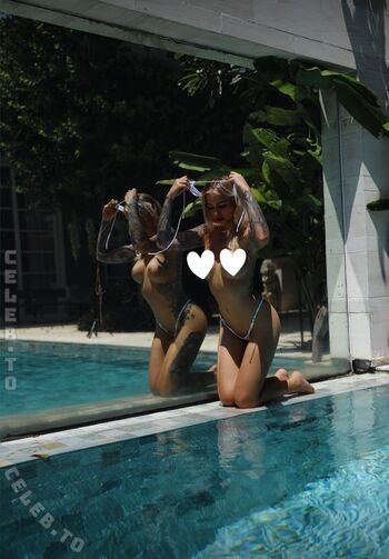 Full leaked Herzblutmadl private onlyfans photo