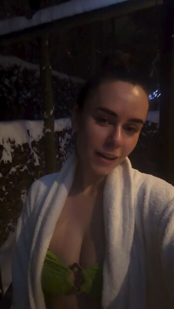 Full leaked Heyhelen asmr private onlyfans photo