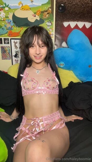 Full leaked Heyimhaley private photo