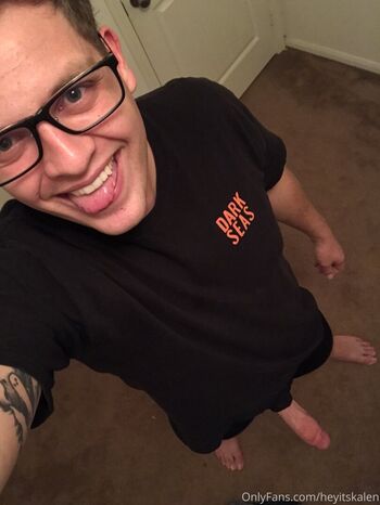 Full leaked Heyitskalen private photo