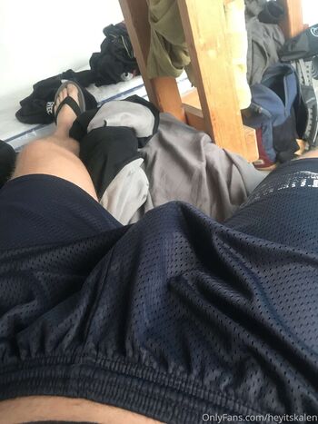 Full leaked Heyitskalen private photo