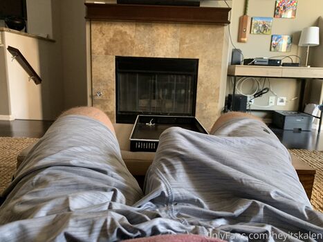 Full leaked Heyitskalen private photo