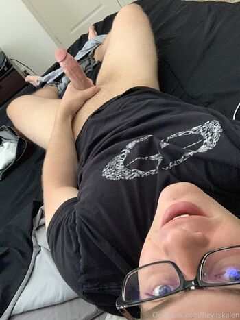 Full leaked Heyitskalen private photo