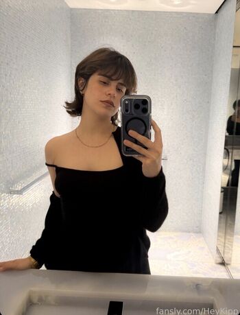Full leaked Heykipp private photo