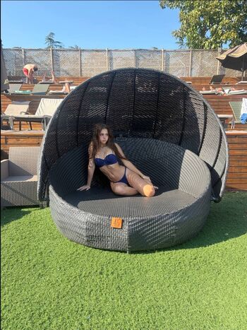 Full leaked Heyselova private photo
