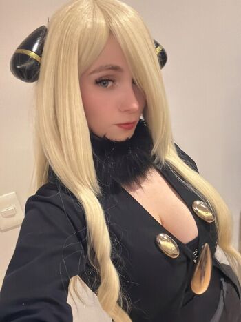 Full leaked Heyshika page private photo