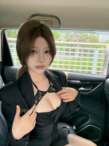Full leaked Hfymomojj page private photo
