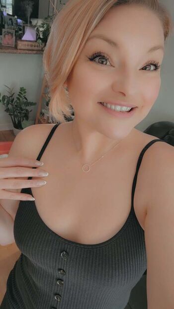 Full leaked Highinheels private onlyfans photo