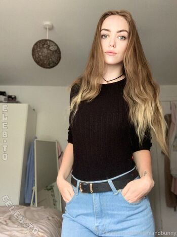 Full leaked Highlandbunny  page private photo