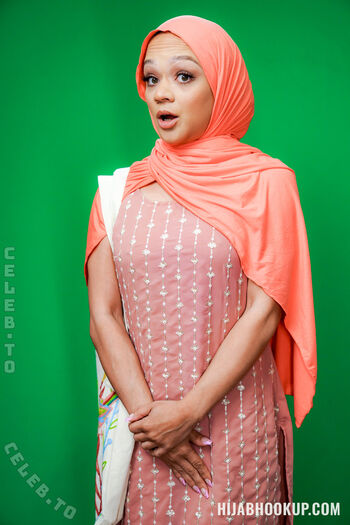Full leaked Hijab hookup private photo