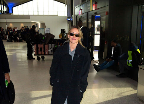 Full leaked Hilary duff page private onlyfans photo