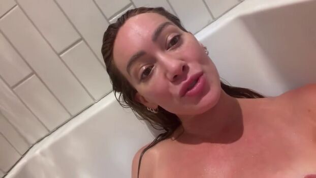 Full leaked Hilary duff private photo