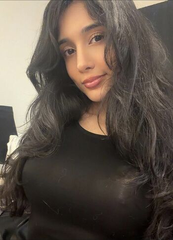 Full leaked Hinawynne private photo