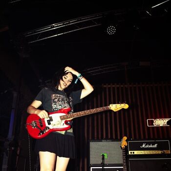 Full leaked Hinds private photo