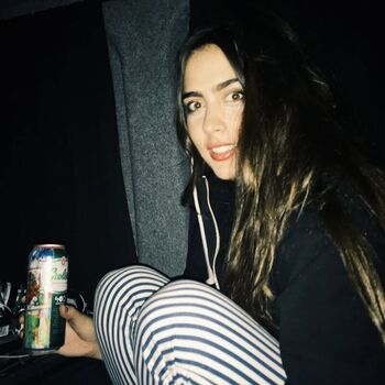 Full leaked Hinds private photo