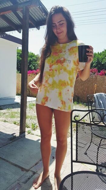 Full leaked Hinds private photo