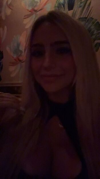 Full leaked Hippicam  page private photo