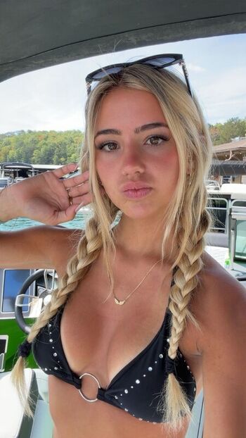 Full leaked Hippicam page private photo