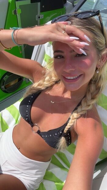 Full leaked Hippicam page private photo