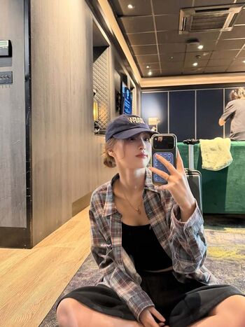 Full leaked Hirai momo private photo