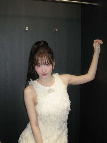 Full leaked Hirai momo private photo