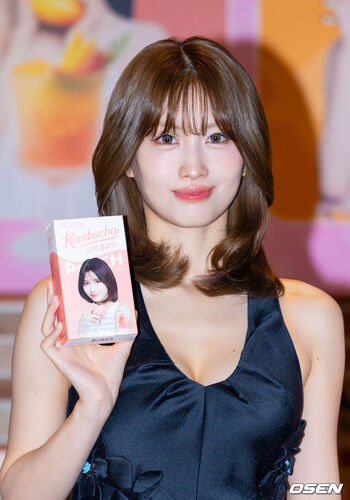 Hirai Momo