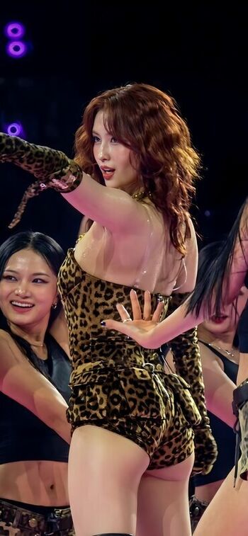 Full leaked Hirai momo page private photo
