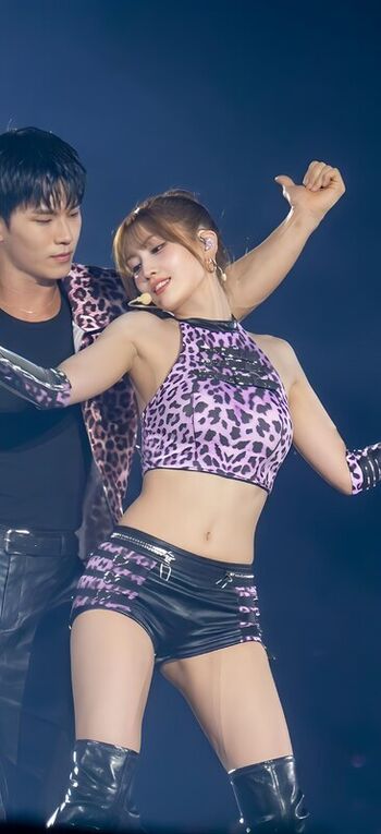 Full leaked Hirai momo page private photo