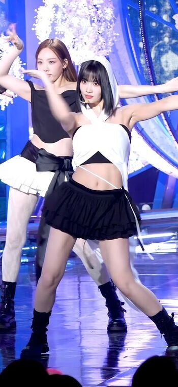 Hirai Momo