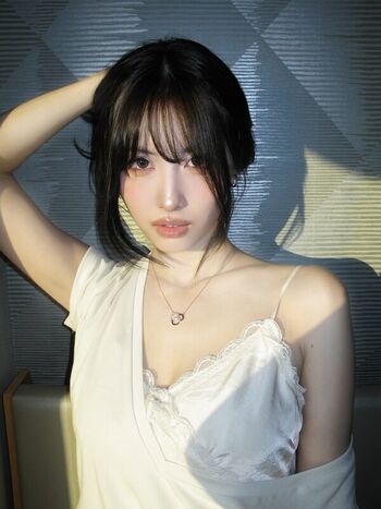 Full leaked Hirai momo private photo