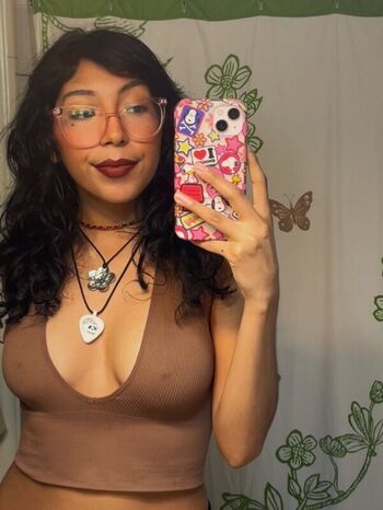 Full leaked Hispanic page private photo